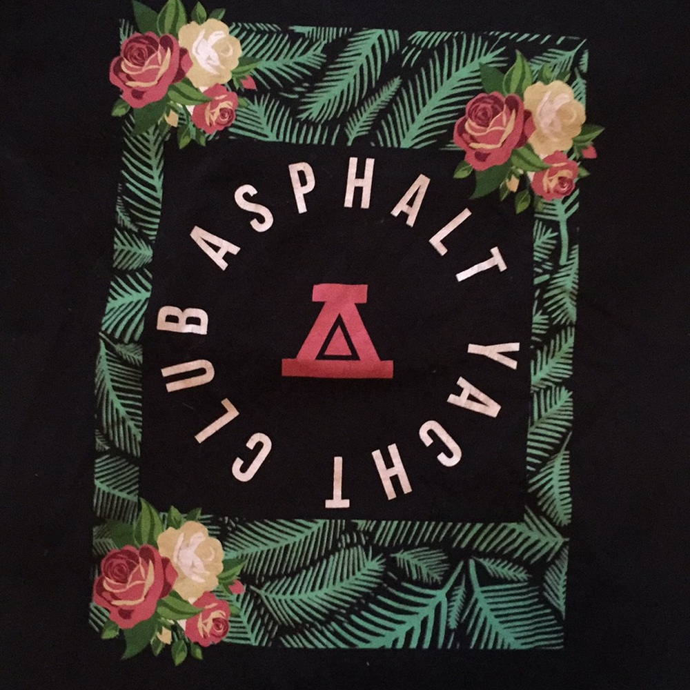 Asphalt tee - Picture 2 of 2